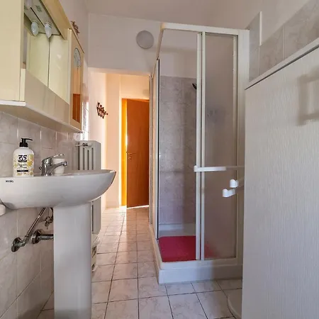 Le Sorelle Apartment *
